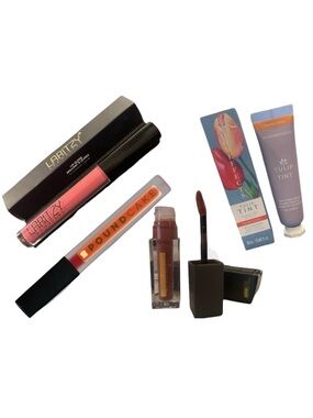 💋💄NEW: 4 Piece - FULL SIZE - LIPPIE BUNDLE 💄💋 $94 Value!